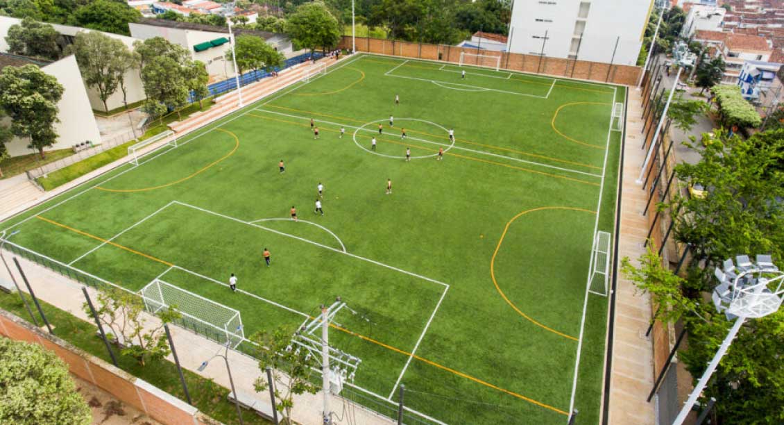 CANCHA DEL COLEGIO INEM CUSTODIO GARCIA ROVIRA